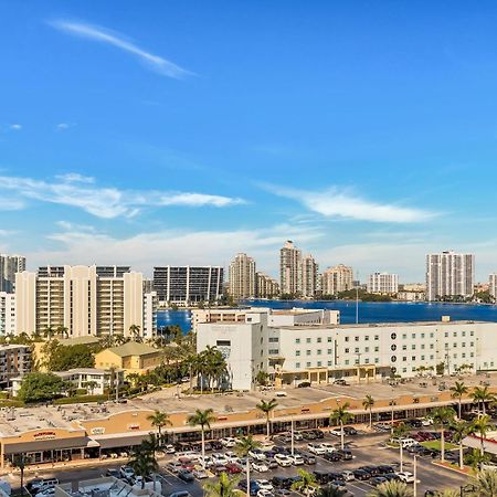 Hotel Deluxe Studio Balcony Bay View Amazing Pool Sunny Isles Beach Exterior foto