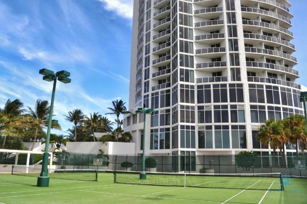 Hotel Deluxe Studio Balcony Bay View Amazing Pool Sunny Isles Beach Exterior foto